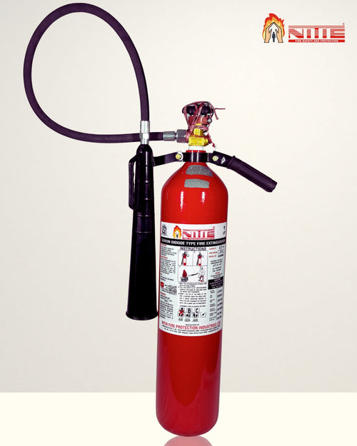 A Carbon Dioxide Extinguisher complete BIS Mark - 4.5Kg